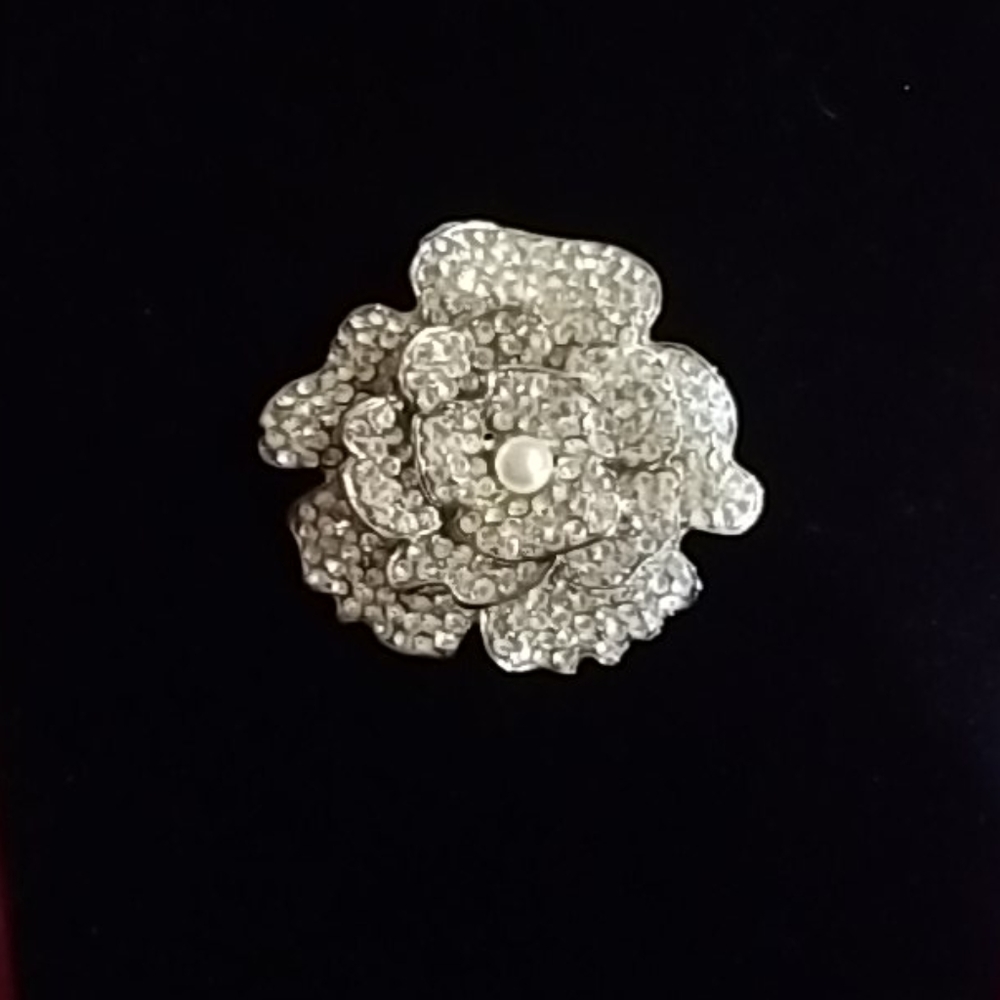 Brooch